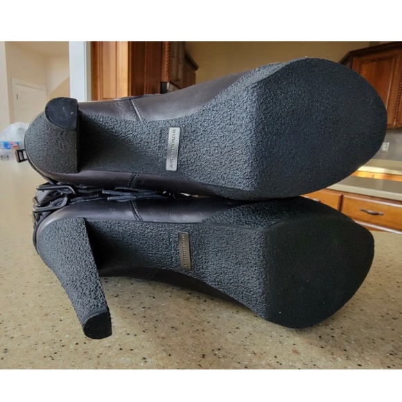 Burberry Ankle leather boot - Picture 3 of 6